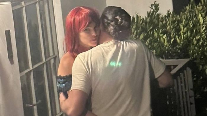 Leonardo DiCaprio and Vittoria Ceretti's intimate moment at Los Angeles Halloween party