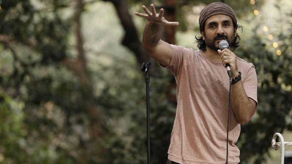 Comedian Vir Das accused audience of 'destroying stardom', says 'they value artistry' Comedian Vir Das accused audience of 'destroying stardom', says 'they value artistry'