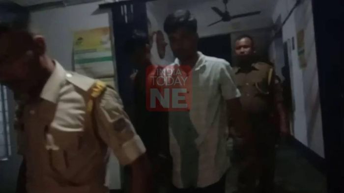 Assam: Dacoits loot Rs 30 lakh from group of traders mid-river, 2 detained