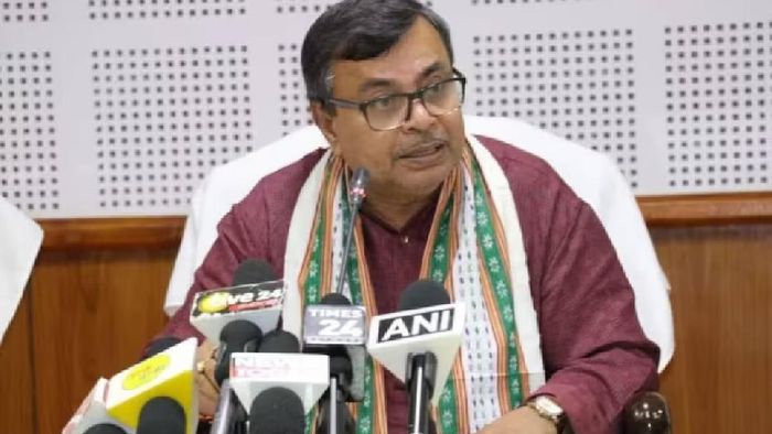 Tripura to install rooftop solar panels for all government buildings, to construct solar parks: Power Minister