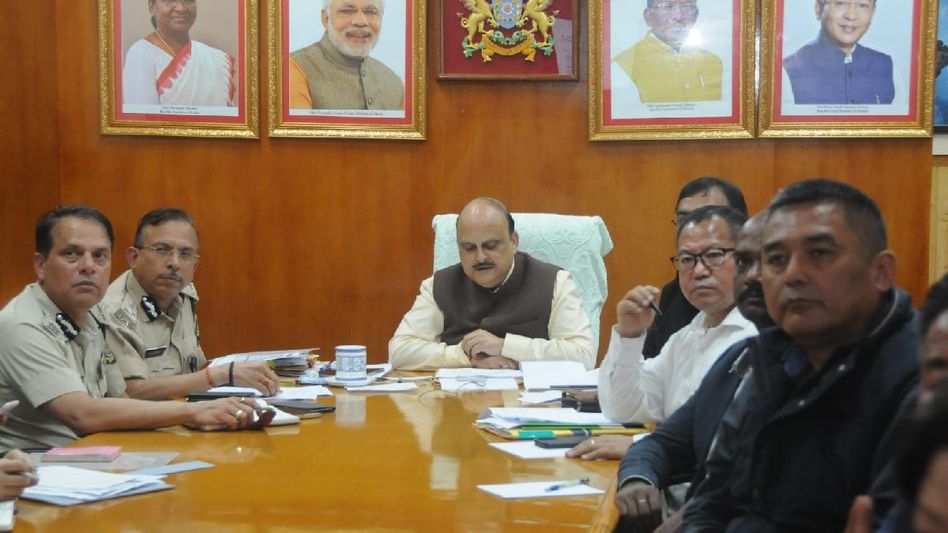 Sikkim: Around 14 stranded tourists to be evacuated as Chief Secretary VB Pathak assures central support Sikkim: Around 14 stranded tourists to be evacuated as Chief Secretary VB Pathak assures central support