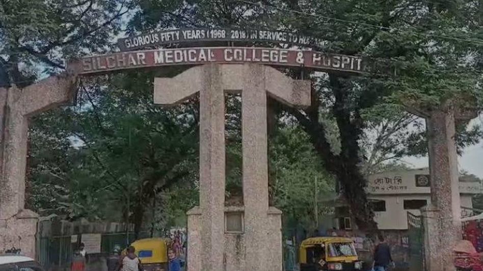 Assam: Miscreants try to kidnap infant from Silchar Medical College & Hospital; held Assam: Miscreants try to kidnap infant from Silchar Medical College & Hospital; held