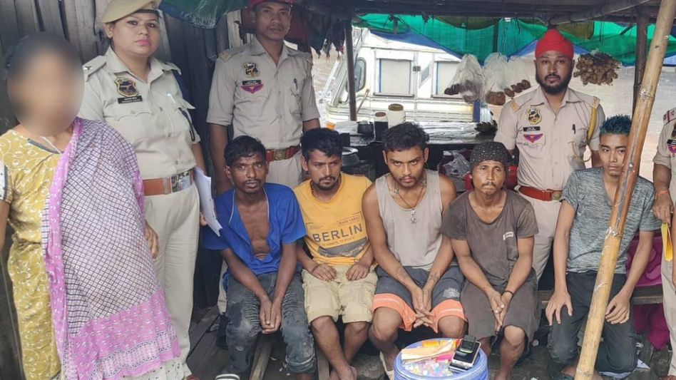 Assam: Six drug peddlers arrested in Sonapur, heroin seized Assam: Six drug peddlers arrested in Sonapur, heroin seized