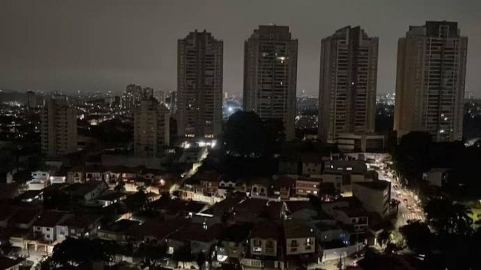 Brazil: Hundreds of thousands still without power days after storm hits Sao Paulo Brazil: Hundreds of thousands still without power days after storm hits Sao Paulo
