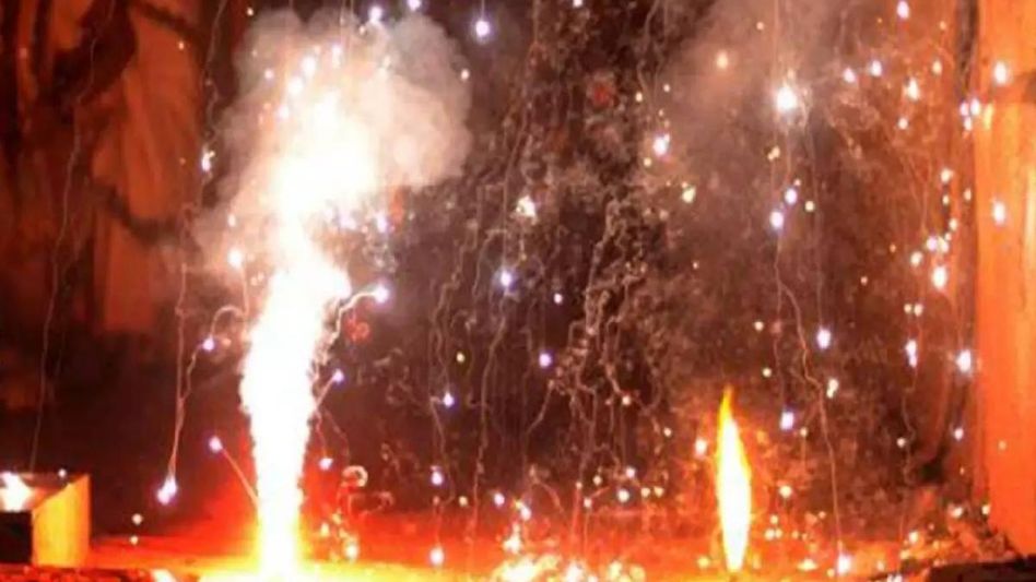Supreme Court's firecracker ruling applies nationwide, not just Delhi-NCR Supreme Court's firecracker ruling applies nationwide, not just Delhi-NCR