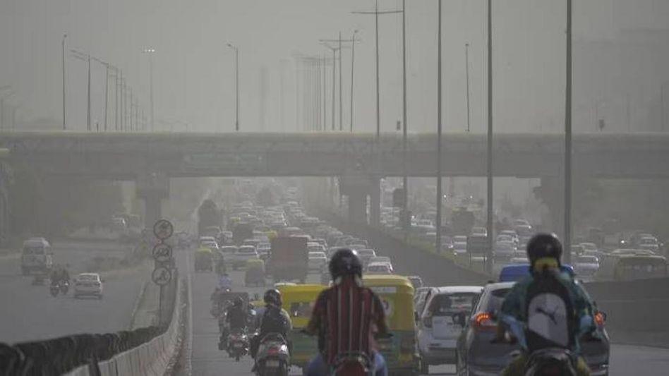 'Where is Union minister?': AAP slams Centre as Delhi air quality worsens 'Where is Union minister?': AAP slams Centre as Delhi air quality worsens