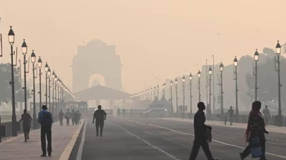 Delhi’s air quality stays in ‘severe’ grip with no immediate relief in sight Delhi’s air quality stays in ‘severe’ grip with no immediate relief in sight
