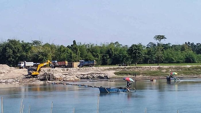 Assam: Illegal minor mineral excavation thrives in Dhubri, alleged nexus includes forest officials