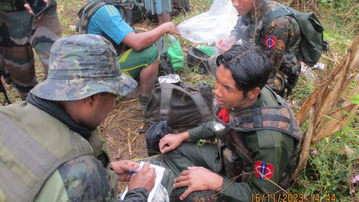 29 Myanmarese soldiers, who had surrendered on November 16 were repatriated today. The repatriation was done by the Assam Rifles as they sent back te 29 junta soldiers back to Myanmar.