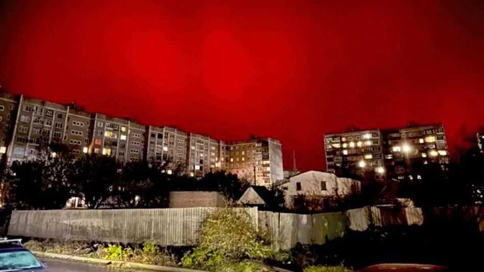 Apocalyptic: Northern lights turn blood red in Bulgaria, netizens react Apocalyptic: Northern lights turn blood red in Bulgaria, netizens react