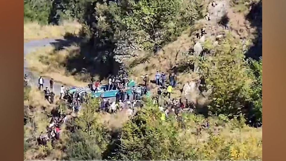 Death toll in Jammu and Kashmir's bus accident rises to 36 Death toll in Jammu and Kashmir's bus accident rises to 36