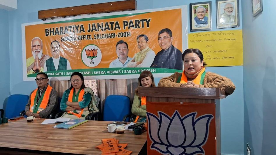 Sikkim: BJP Mahila Morcha begins outreach programme to women beneficiaries Sikkim: BJP Mahila Morcha begins outreach programme to women beneficiaries