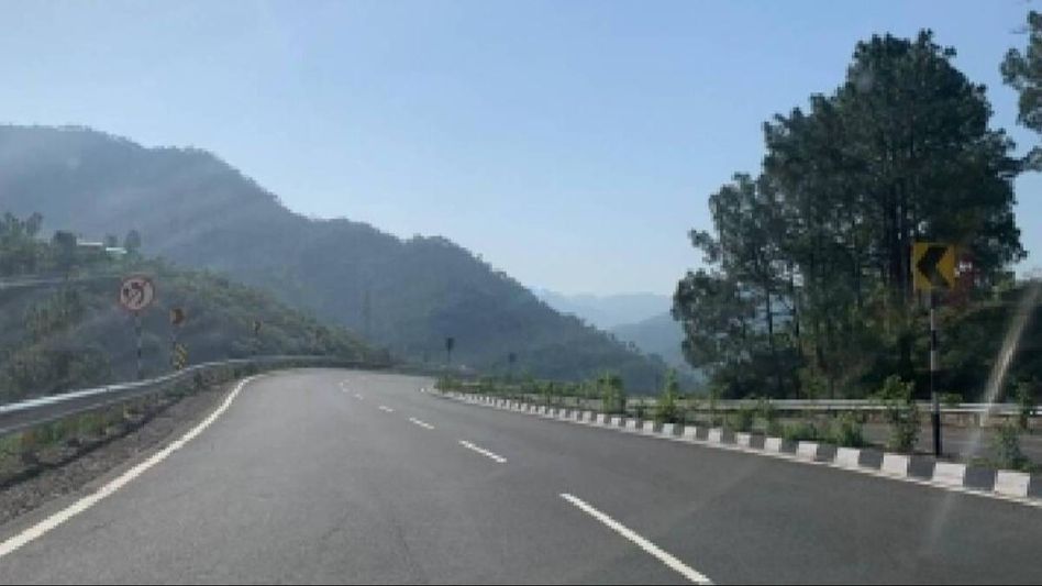 Manipur: Imphal highways now open with enhanced security measures Manipur: Imphal highways now open with enhanced security measures