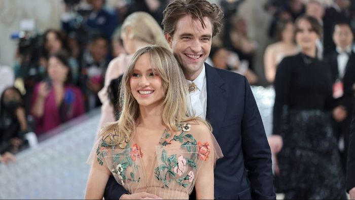 Pattinson & Waterhouse: Engaged & Expecting