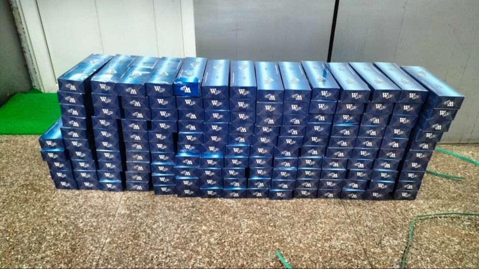 RPF seize smuggled cigarettes from Avadh Assam Express in Guwahati RPF seize smuggled cigarettes from Avadh Assam Express in Guwahati
