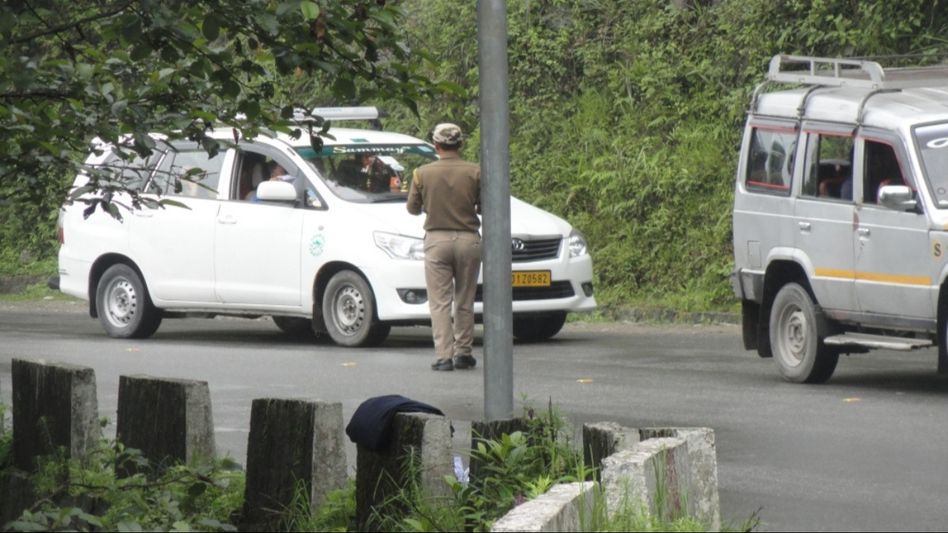 Sikkim government issues stern action against taxi operators without permit Sikkim government issues stern action against taxi operators without permit