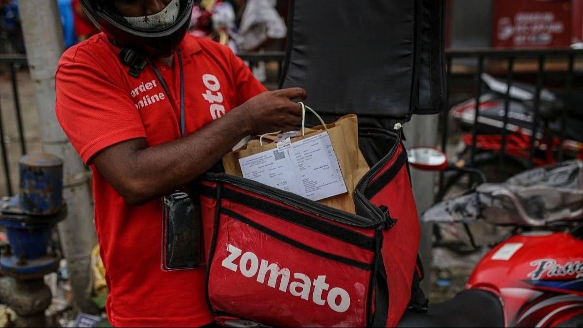 Zomato Hit with Rs 402 Cr GST Notice