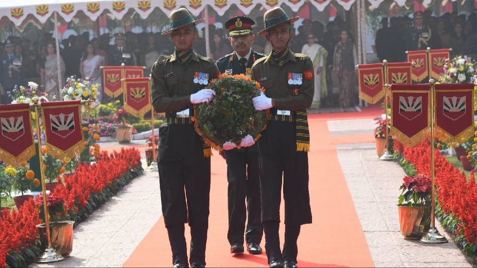 Lieutenant General RC Tiwari officially assumes command of Eastern Army Command Lieutenant General RC Tiwari officially assumes command of Eastern Army Command