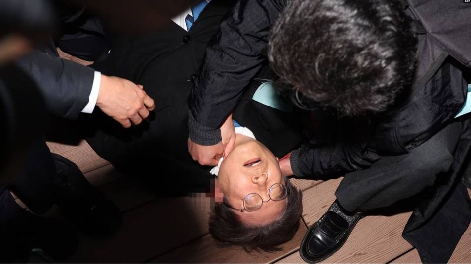 South Korean opposition leader and former presidential candidate stabbed in neck during Busan visit South Korean opposition leader and former presidential candidate stabbed in neck during Busan visit