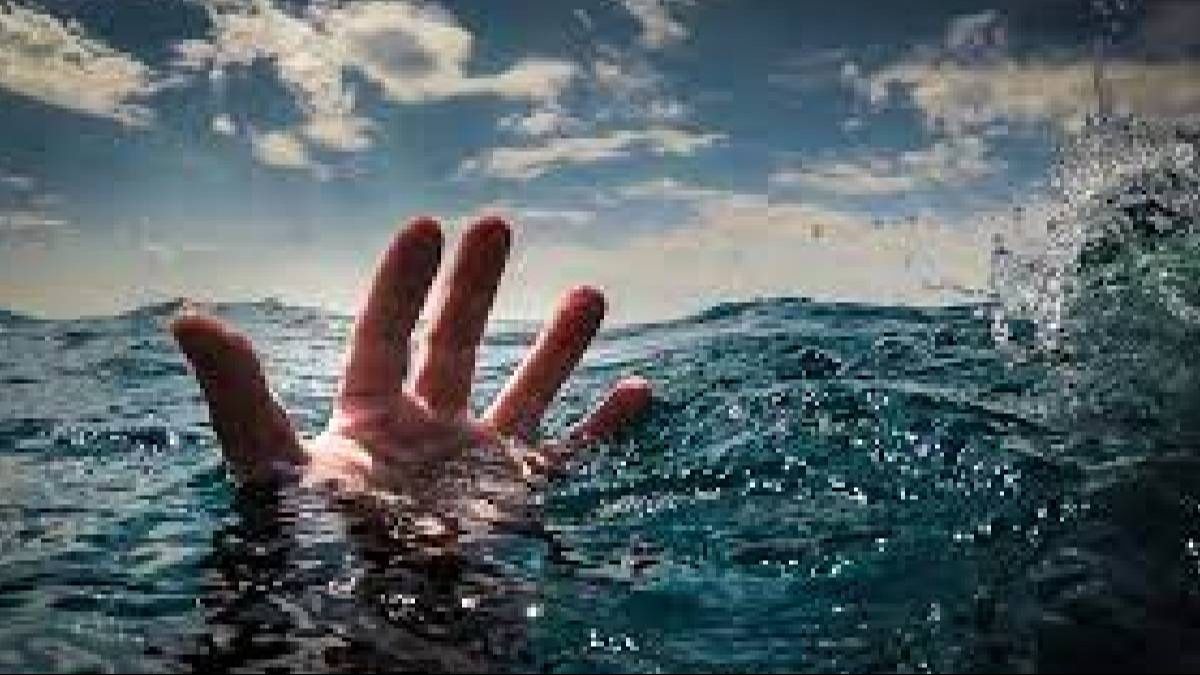 Assam: CRPF jawan drowns in Jamugurihat while trying to save wife and child from Subansiri river Assam: CRPF jawan drowns in Jamugurihat while trying to save wife and child from Subansiri river