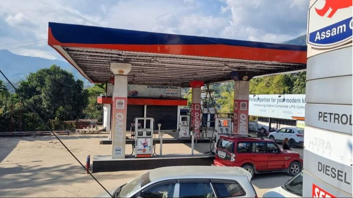 Arunachal: Fuel supply disruption hits Itanagar, three major petrol pumps shut Arunachal: Fuel supply disruption hits Itanagar, three major petrol pumps shut