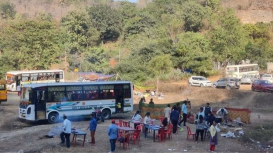 Assam government issues diktat for picnic goers, restricts vehicles to ply before fog clears Assam government issues diktat for picnic goers, restricts vehicles to ply before fog clears