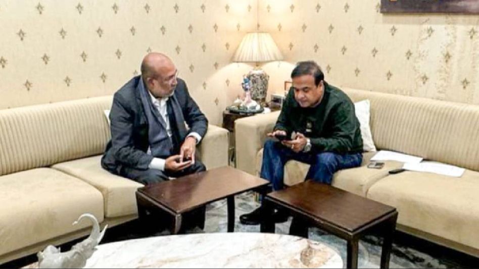 Manipur CM N Biren Singh meets Himanta Biswa Sarma, discusses welfare of Manipuris living in Assam Manipur CM N Biren Singh meets Himanta Biswa Sarma, discusses welfare of Manipuris living in Assam