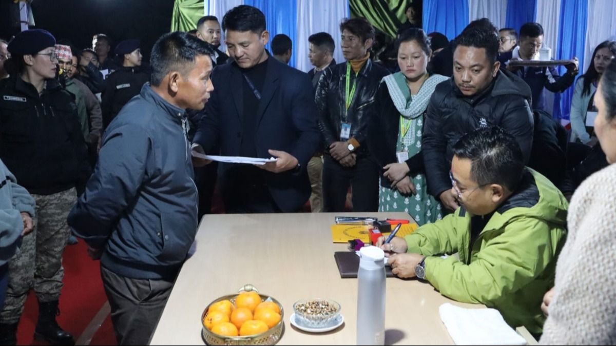 Sikkim CM announces comprehensive healthcare and employment initiatives in Janta Bhetghat Program Sikkim CM announces comprehensive healthcare and employment initiatives in Janta Bhetghat Program