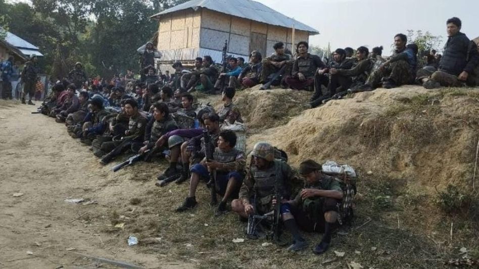 278 Myanmarese soldiers seek refuge in Mizoram 278 Myanmarese soldiers seek refuge in Mizoram