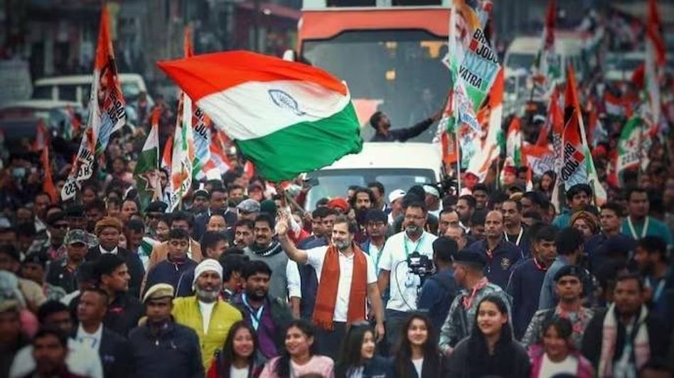 Mamata Banerjee close to me, such comments won't matter: Rahul Gandhi on Adhir Ranjan's seat sharing jab Mamata Banerjee close to me, such comments won't matter: Rahul Gandhi on Adhir Ranjan's seat sharing jab