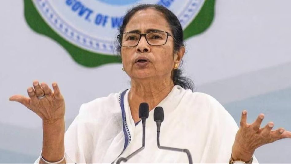 Holiday for 'political' events, why not for Netaji's birth anniversary, says Mamata Banerjee Holiday for 'political' events, why not for Netaji's birth anniversary, says Mamata Banerjee