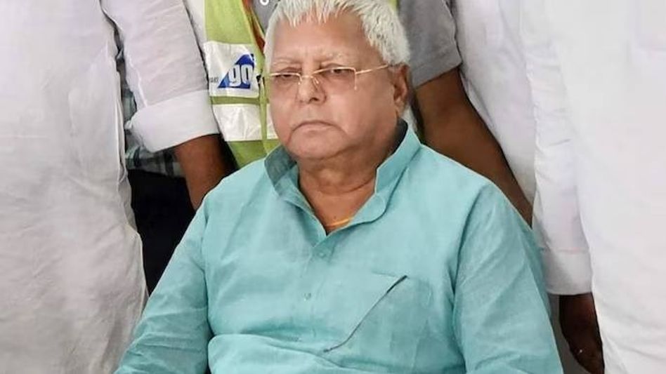 Lalu Yadav reportedly offers Deputy Chief Minister's post to Jitan Manjhi's son Lalu Yadav reportedly offers Deputy Chief Minister's post to Jitan Manjhi's son