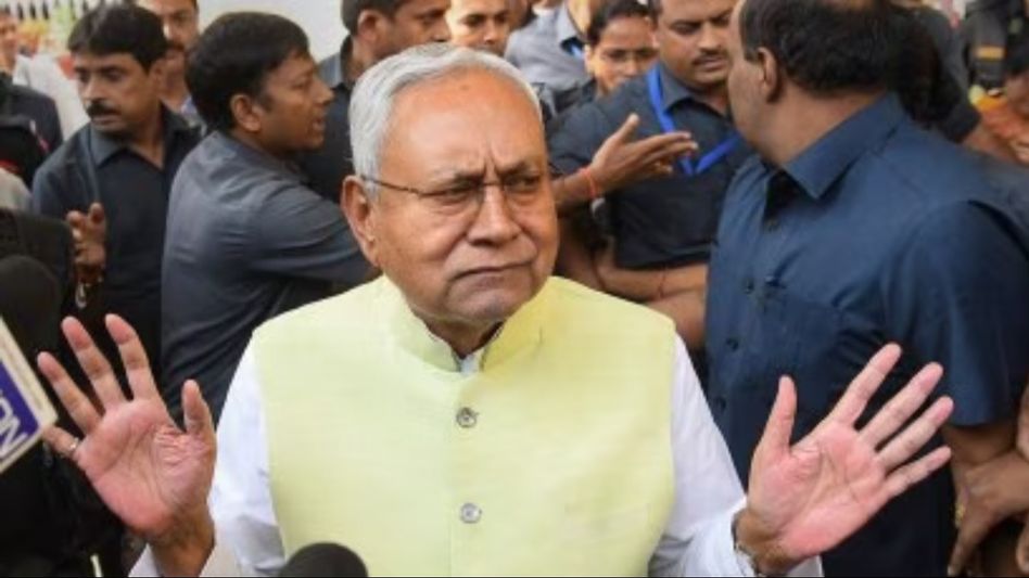 Bihar CM Nitish Kumar likely to resign today, several Congress MLAs to follow: Sources Bihar CM Nitish Kumar likely to resign today, several Congress MLAs to follow: Sources