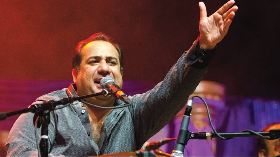 Rahat Fateh Ali Khan apologizes for assaulting student over missing 'Bottle' Rahat Fateh Ali Khan apologizes for assaulting student over missing 'Bottle'