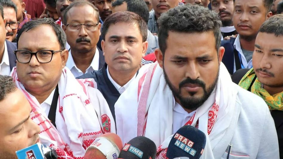 Assam student leader slams former student body president for moving to BJP, calls him a traitor Assam student leader slams former student body president for moving to BJP, calls him a traitor