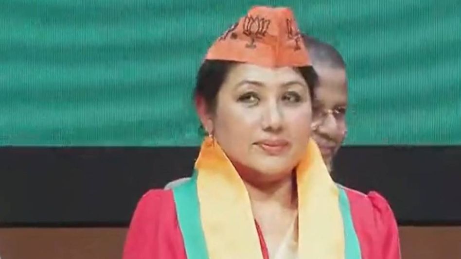 Former Assam MLA Bismita Gogoi says lotus blouse incident hurt her, compelled her to leave Congress Former Assam MLA Bismita Gogoi says lotus blouse incident hurt her, compelled her to leave Congress