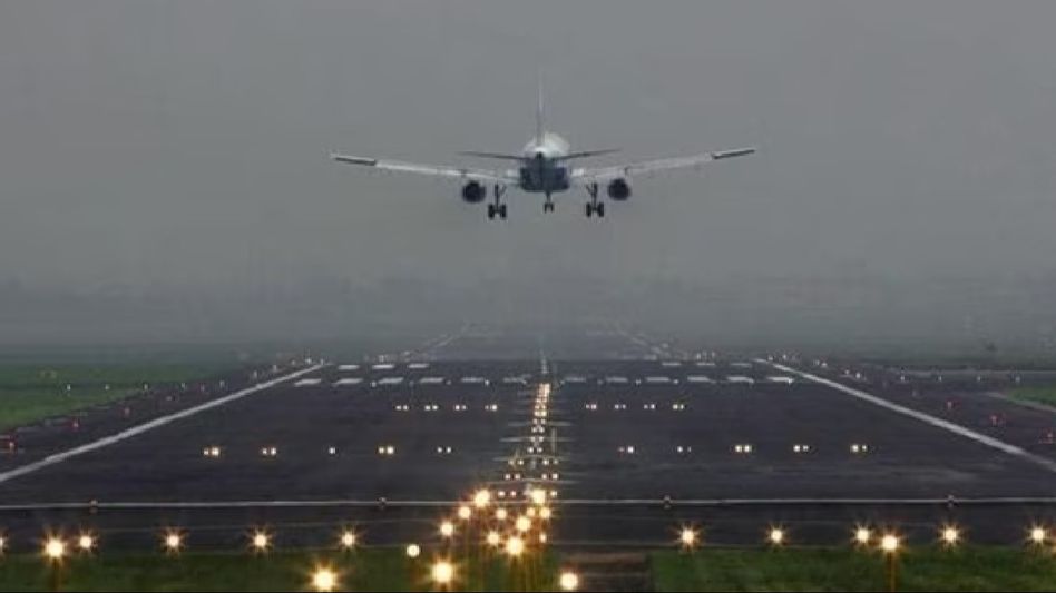 Delhi Airport's Second Runway Now Operational with CAT III Technology Delhi Airport's Second Runway Now Operational with CAT III Technology
