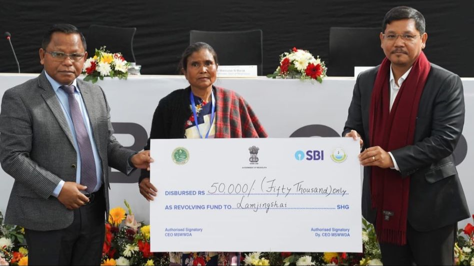 Meghalaya government distributes cheques to SHG beneficiaries of PM Krishi Sinchayee Yojana Meghalaya government distributes cheques to SHG beneficiaries of PM Krishi Sinchayee Yojana