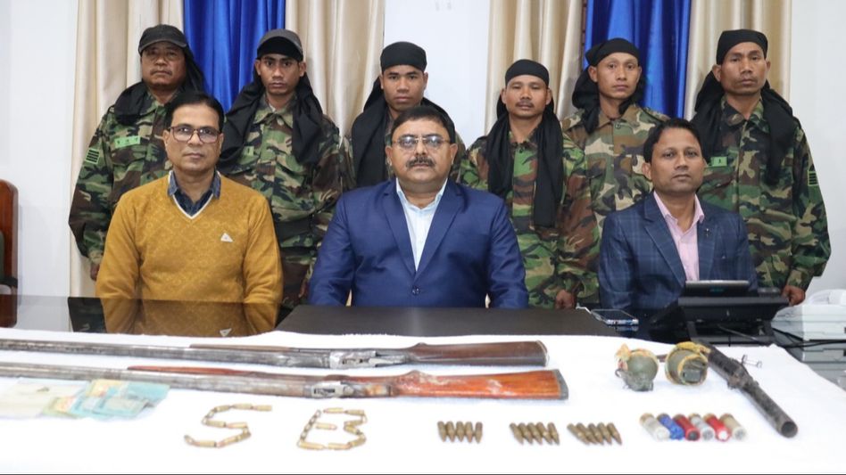 Tripura: Six extremists of banned NLFT outfit surrender with arms Tripura: Six extremists of banned NLFT outfit surrender with arms