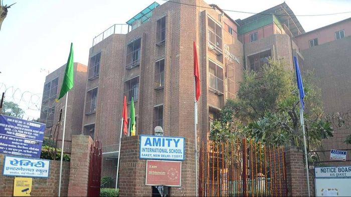 Amity School in Delhi received a bomb threat via email