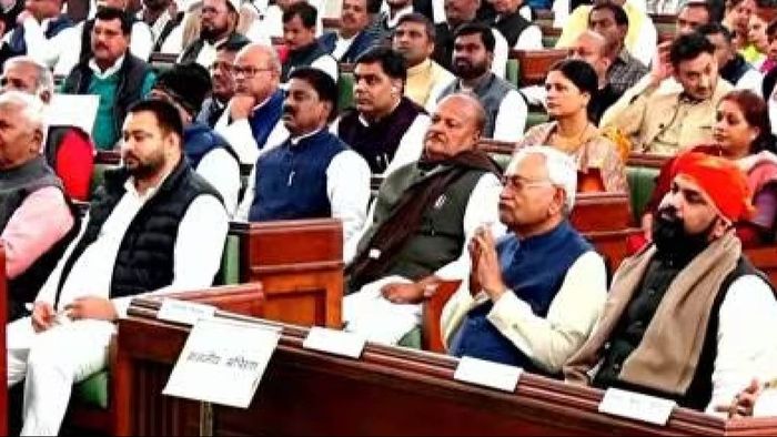Bihar: Speaker removed ahead of floor test, 3 opposition MLAs sit in NDA camp
