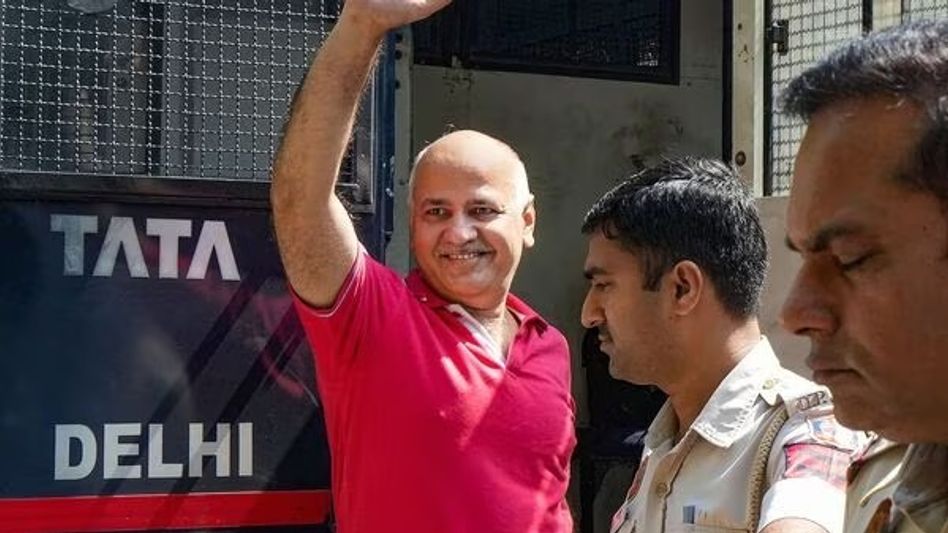 AAP leader Manish Sisodia granted interim bail for 3 days to attend niece’s wedding AAP leader Manish Sisodia granted interim bail for 3 days to attend niece’s wedding