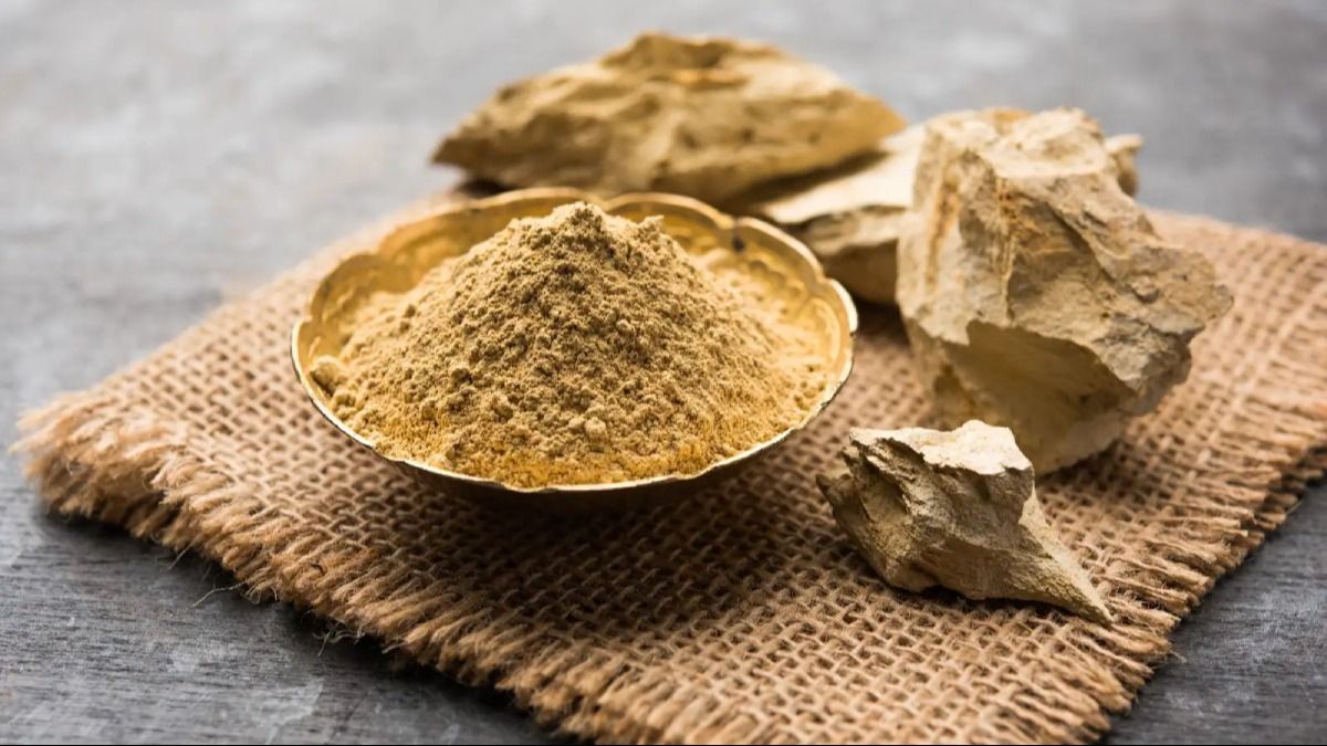 Celebrating skin enhancing techniques with Multani Mitti in Indian style