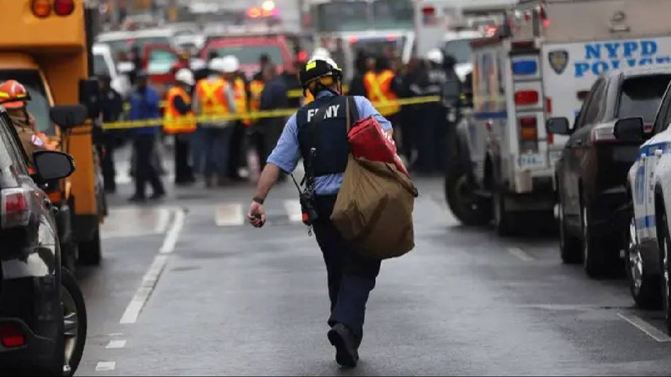 New York City Subway Attack: 1 killed, 5 injured, manhunt underway New York City Subway Attack: 1 killed, 5 injured, manhunt underway