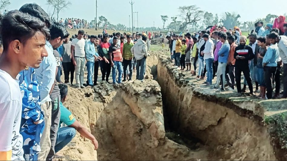 West Bengal: Trinamool Congress urges Governor to 'fix accountability' after 4 children die in North Dinajpur West Bengal: Trinamool Congress urges Governor to 'fix accountability' after 4 children die in North Dinajpur