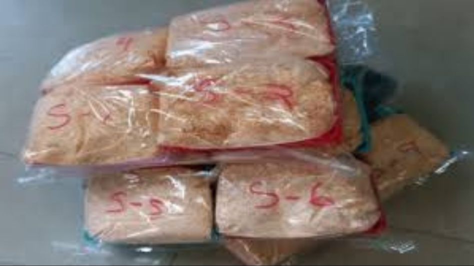 Mizoram: Three held with heroin worth Rs 90 lakh Mizoram: Three held with heroin worth Rs 90 lakh