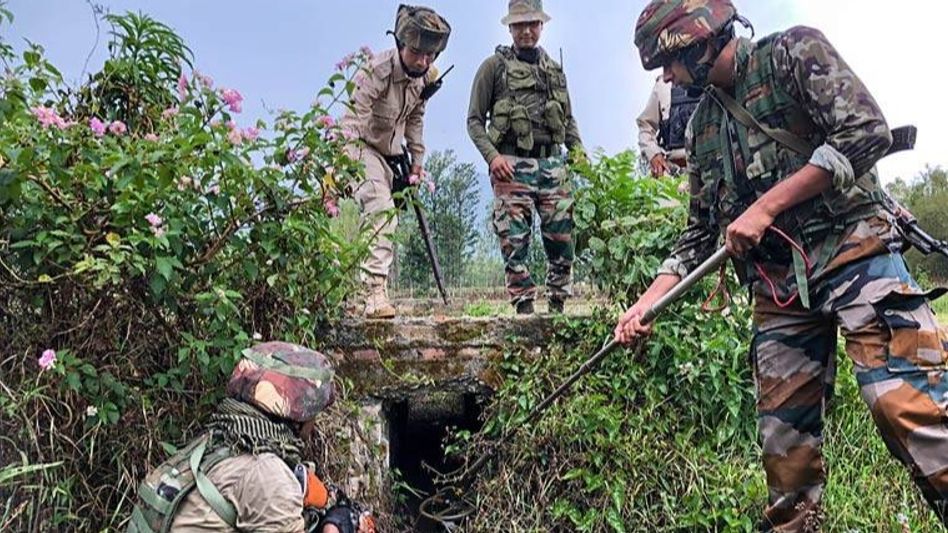 Manipur: 'Village volunteers' attempt to barge into Manipur Police Training College, one killed in firing Manipur: 'Village volunteers' attempt to barge into Manipur Police Training College, one killed in firing