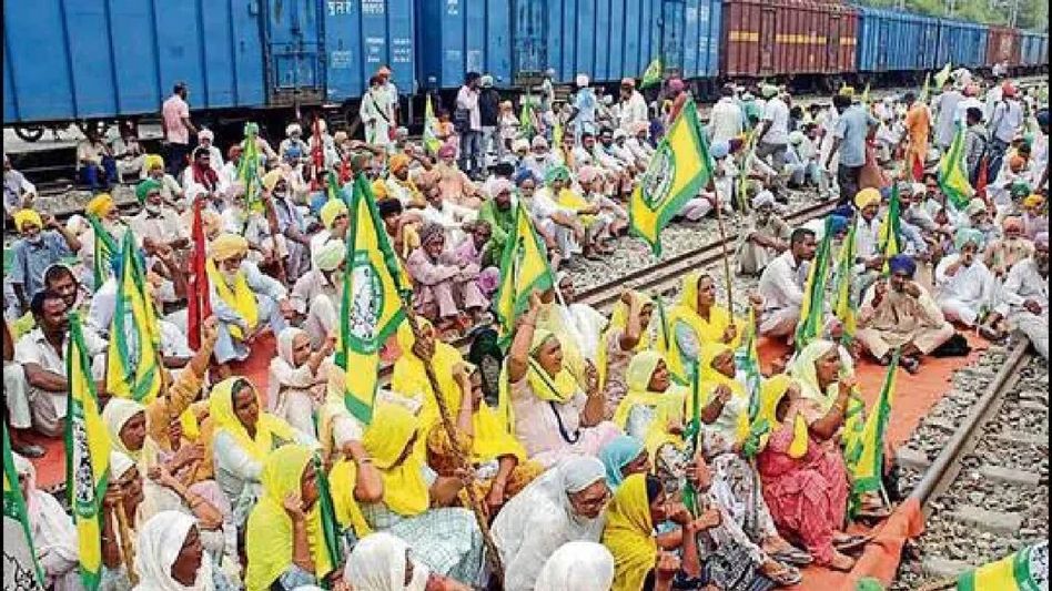 Farmers to block railway tracks in Punjab tomorrow  Farmers to block railway tracks in Punjab tomorrow