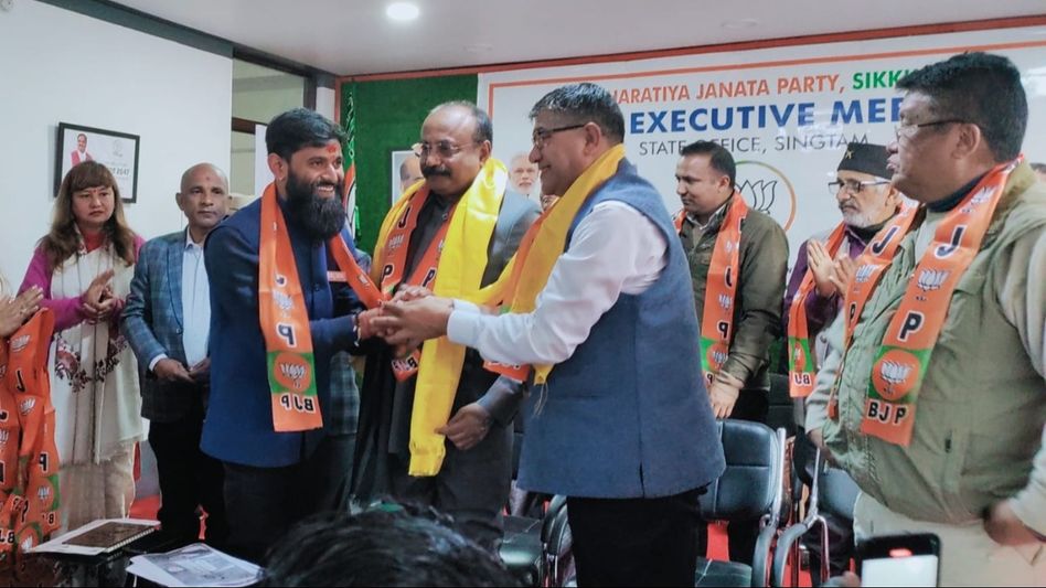 Sikkim: Social activist Lalit Pokhrel among 113 families join BJP ahead of assembly elections Sikkim: Social activist Lalit Pokhrel among 113 families join BJP ahead of assembly elections