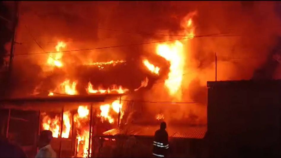 Assam: Major fire erupts in Tinsukia, several houses gutted Assam: Major fire erupts in Tinsukia, several houses gutted